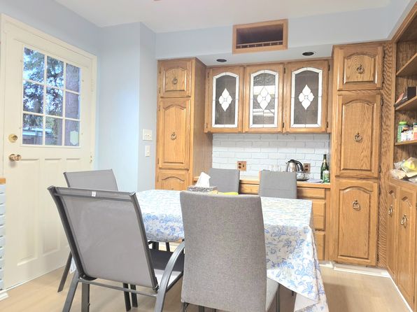 3 bedroom rental in Burnaby — photo 33