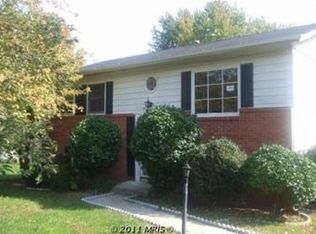 416 W Maple Ave, Sterling, VA 20164