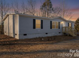 151 Mourning Dove Dr, Marion, NC 28752