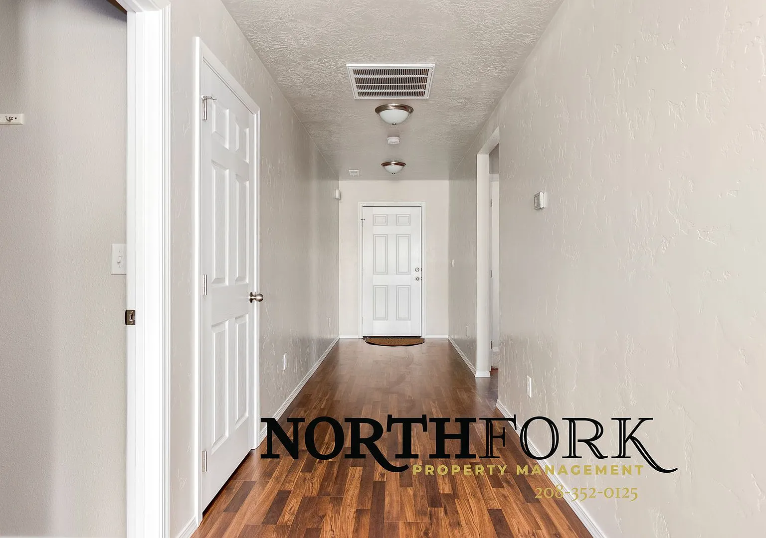 Great Nampa Rental with 3 car garage — Photo 4