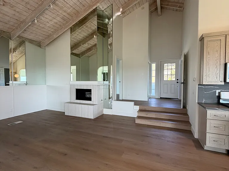 683 Marine View Ave #2 — Photo 25