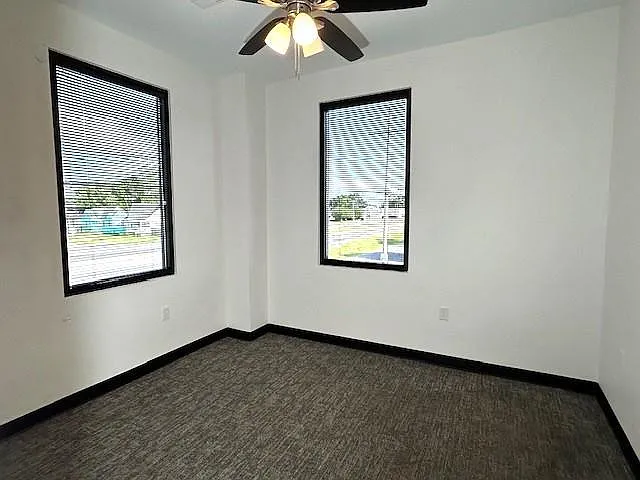 800 N Causeway Blvd #202 — Photo 9