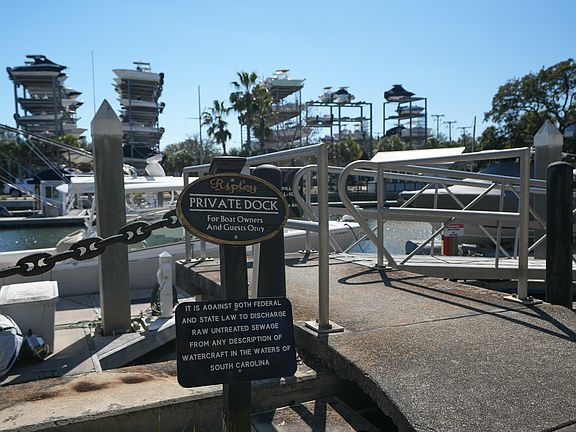 5th image of 23 Transom Ct