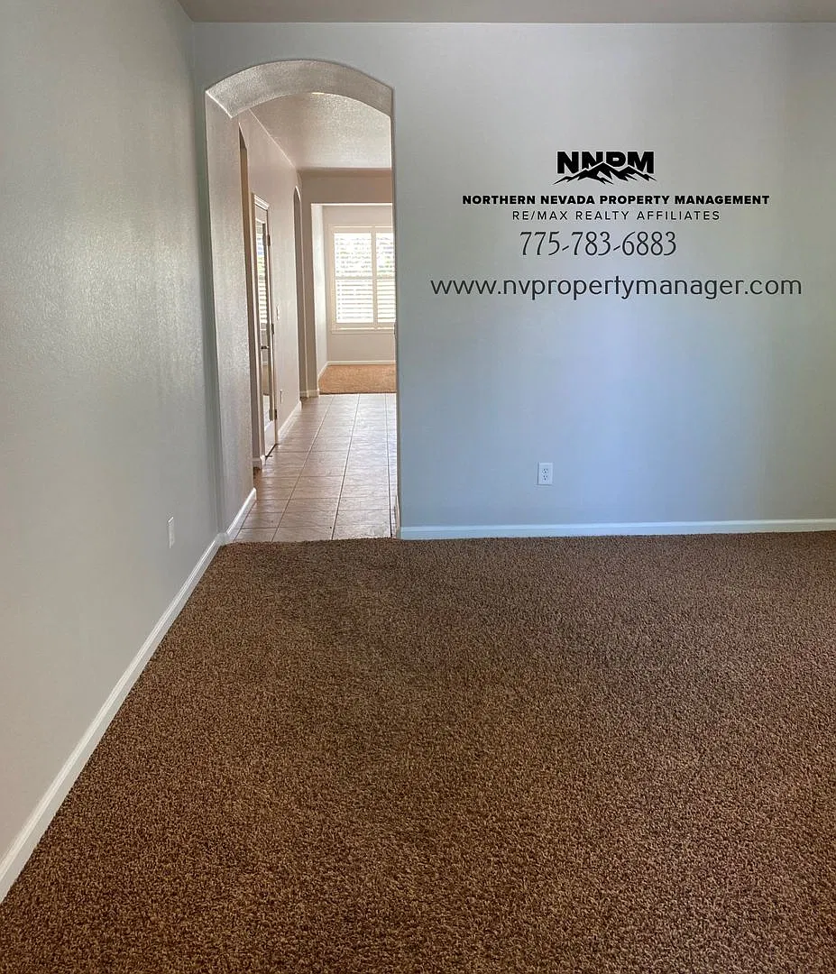 3 Bedroom 2 Bathroom Home in Wingfield Springs — Photo 2