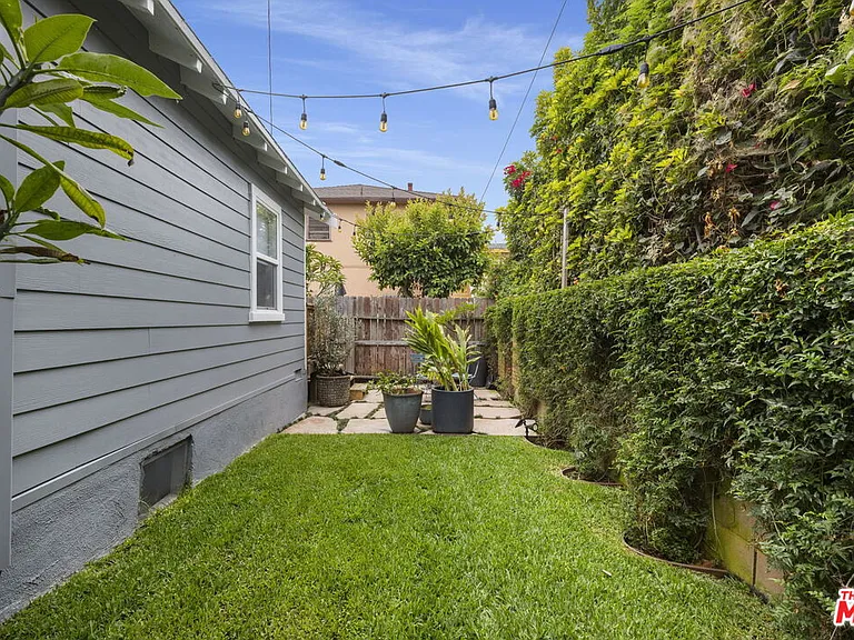 306 W Plymouth St — Photo 23