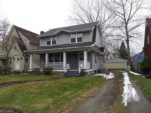 2nd image of 404 Kenmore Ave SE