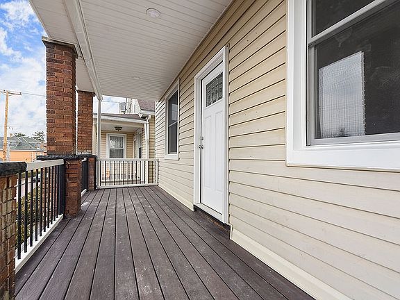 2nd image of 534 Pine St
