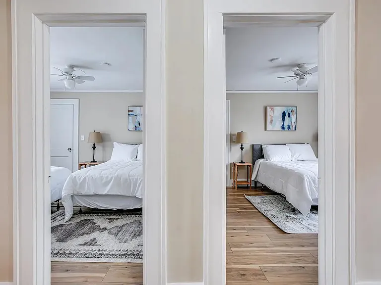 1033 Riverside Dr — Photo 20