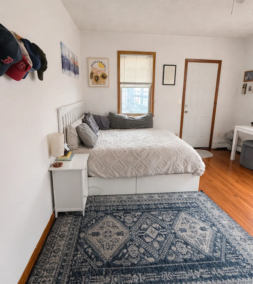 1 bed, 950 sqft, $2,845 — Photo 4