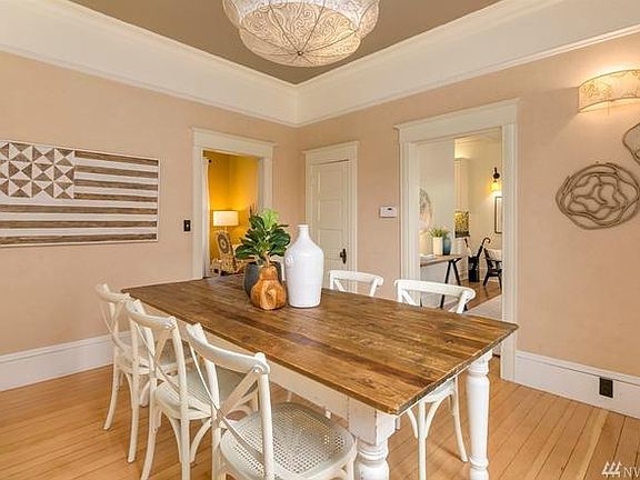5th image of 7467 Woodlawn Ave NE #A