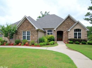 120 Summit Dr, Maumelle, AR 72113