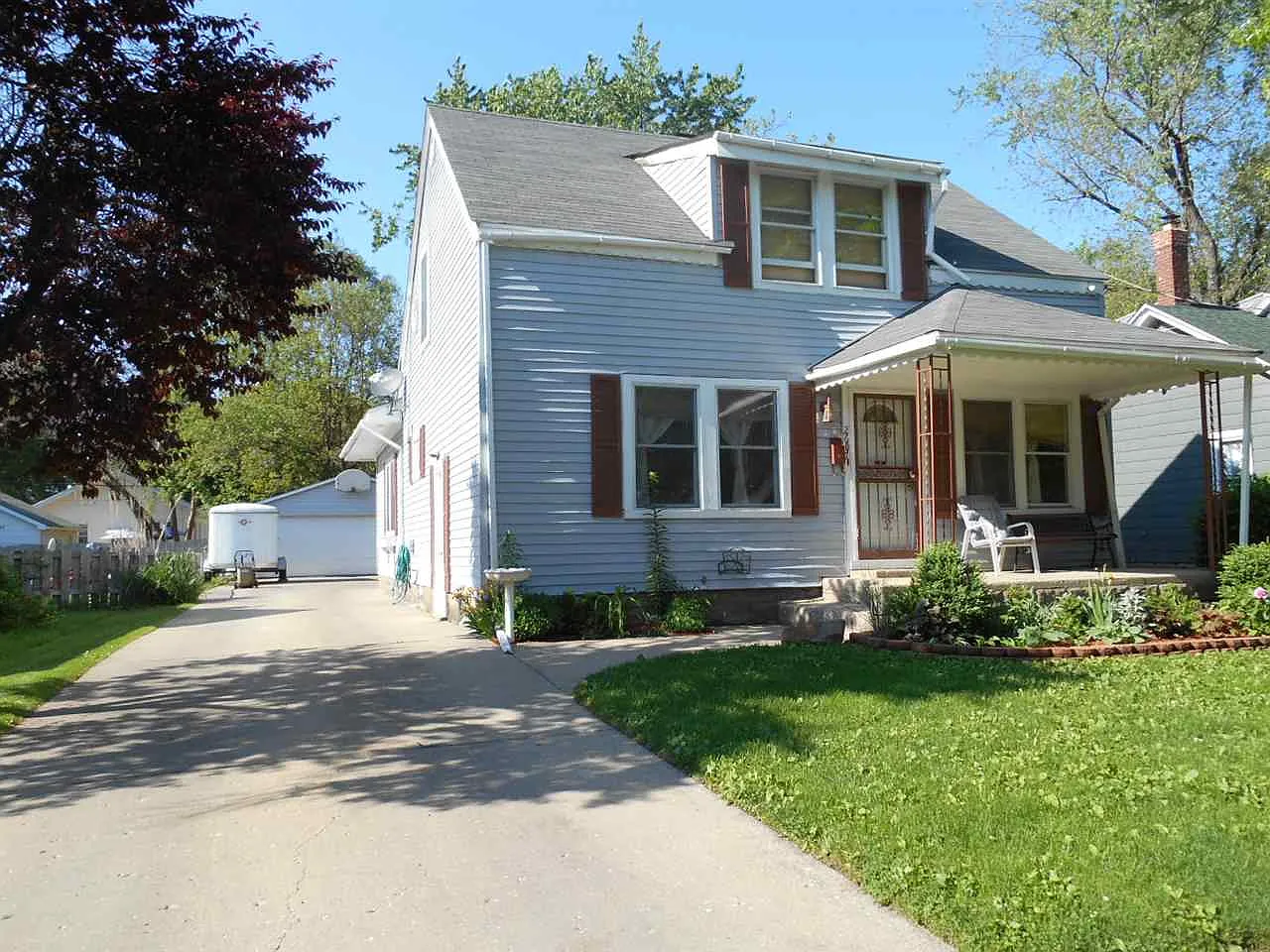 2607 Yonge St photo 1