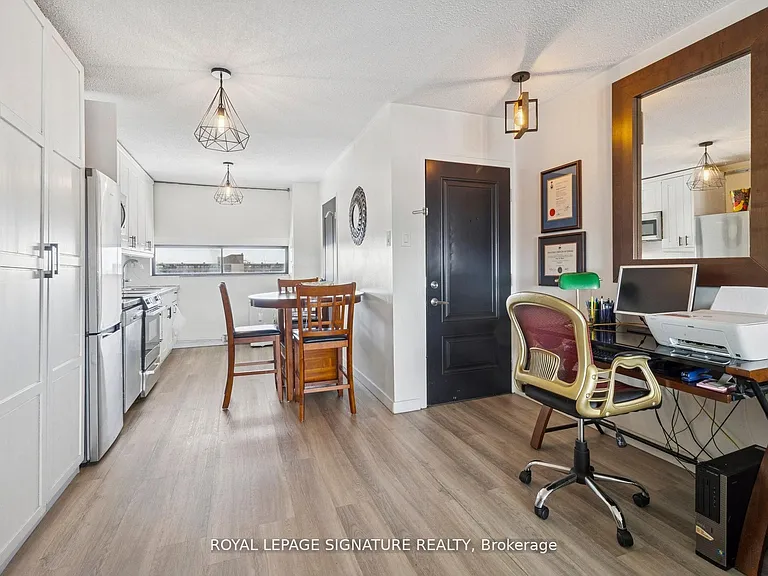 4645 Jane St #720 — Photo 2