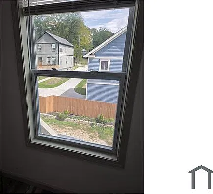 2 bed, 950 sqft, $1,900 — Photo 3