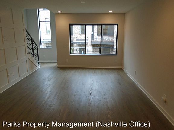 4th image of 1035 Chester Ave #15050900