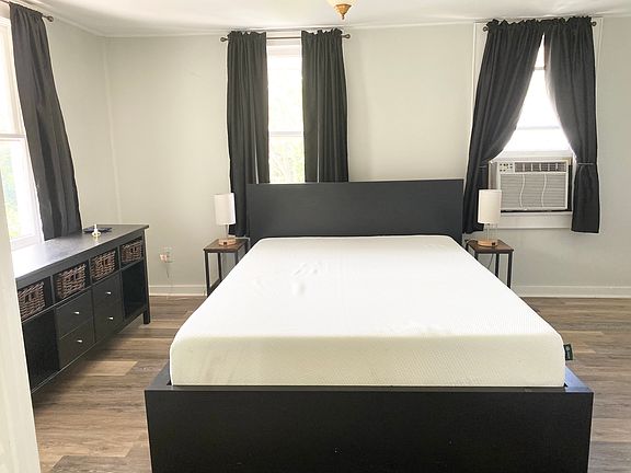 5th image of 929 S Oregon Ave #1