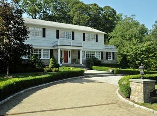5 Kolbert Dr, Scarsdale, NY 10583