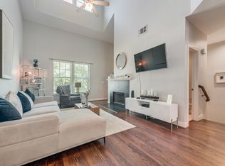 4904 Live Oak St APT 302, Dallas, TX 75206