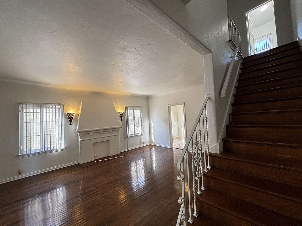 1st image of 863 N Alexandria Ave #863