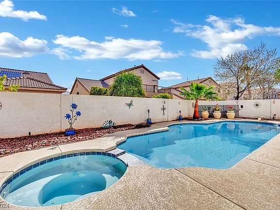 4th image of 7542 Trickling Wash Dr