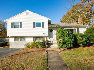 8 Earley Rd, Peabody, MA 01960