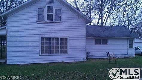 2nd image of 237 Robinson St