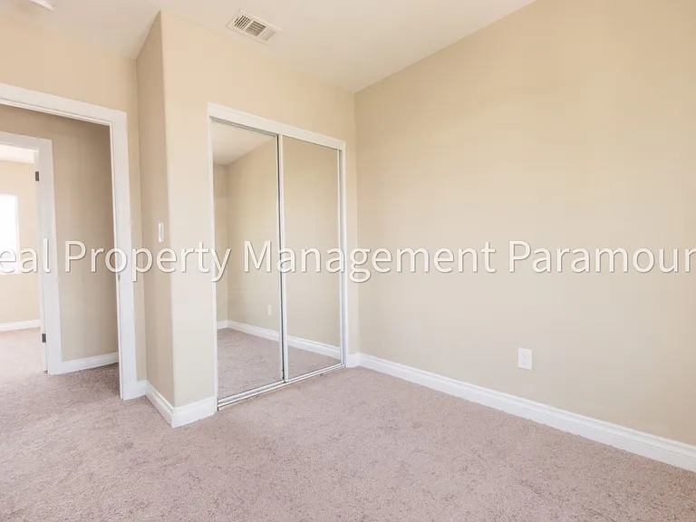 3831 S Wall St — Photo 18