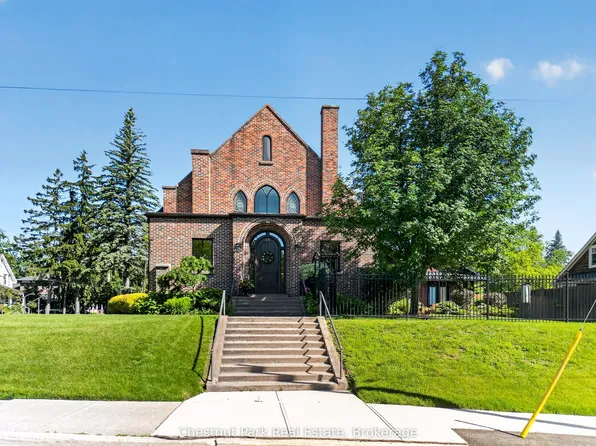 45 McMurray St, Bracebridge, ON P1L 2A1