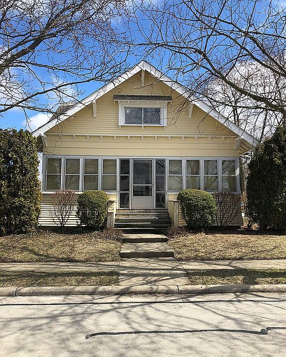 1st image of 204 N Herman St