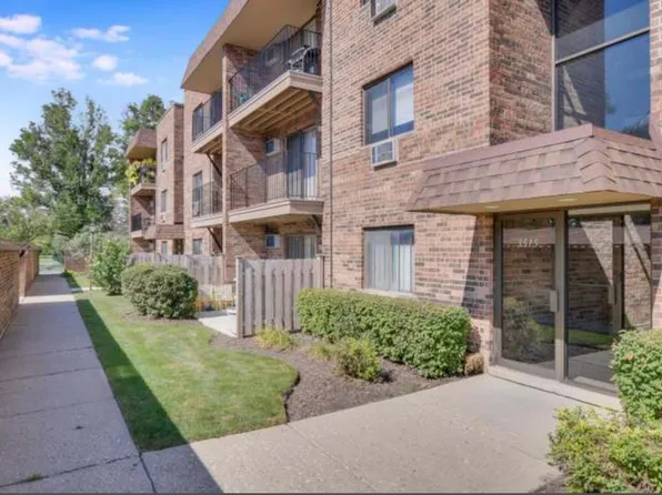 3515 Central Rd APT 103, Glenview, IL 60025