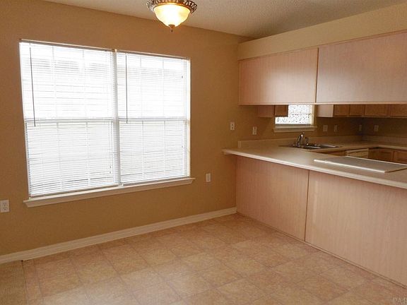 3rd image of 3051 Flintlock Dr