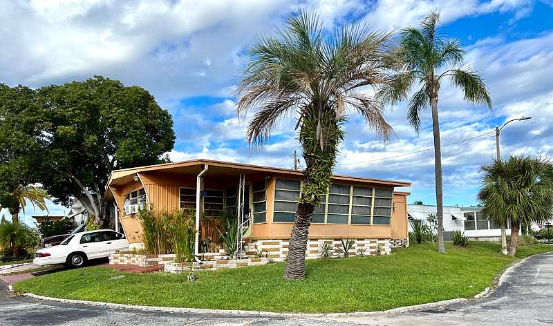 1st image of 2646 Pagoda Dr