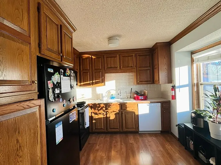 2813 Spring Garden St — Photo 9