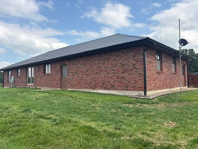 18475 County Road 300 — Photo 35