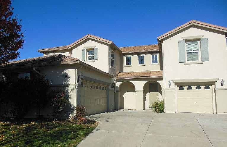 1st image of 2590 Starling Ln