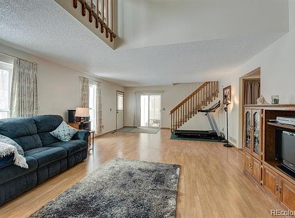 3rd image of 19807 Rosewood Ct