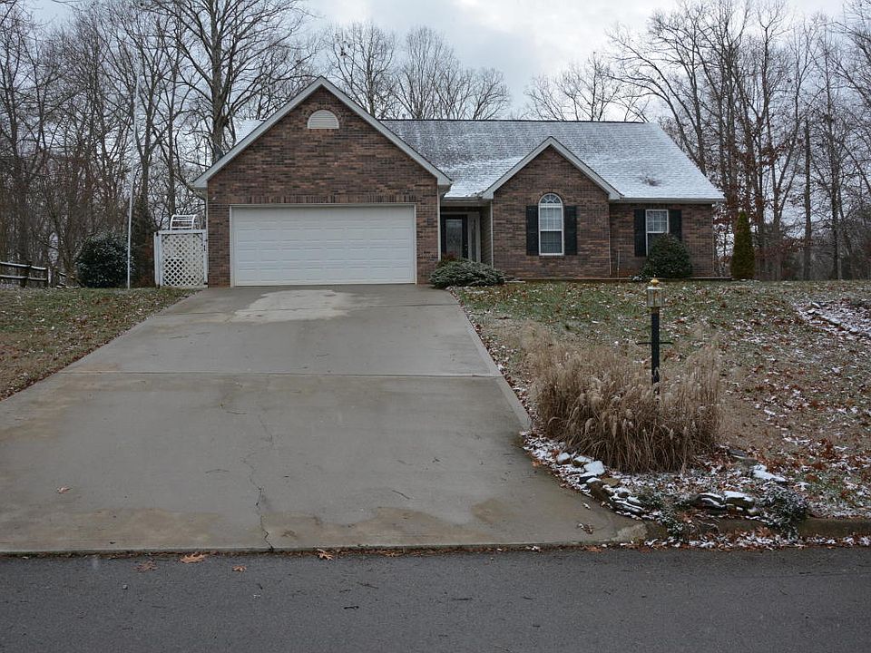 1st image of 170 Whitney Dr #3