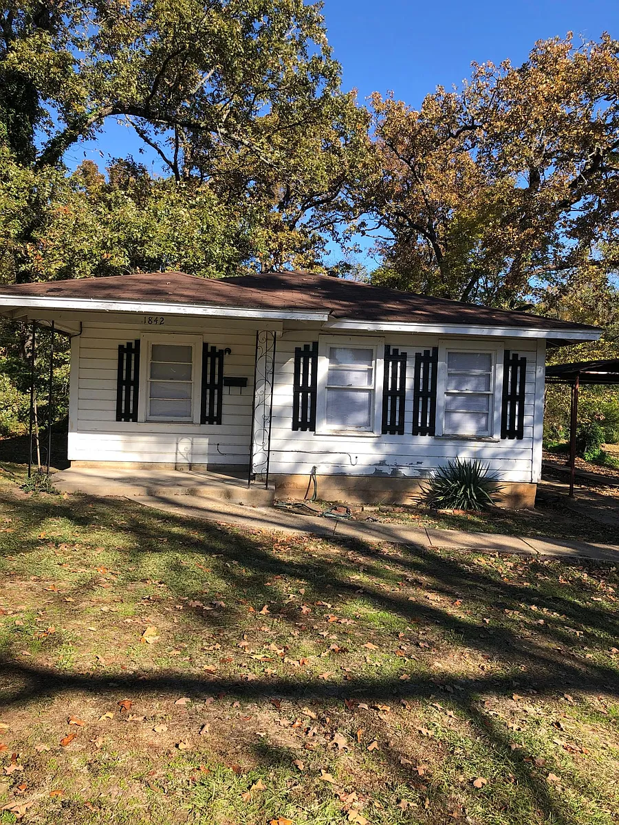 Building Photo - 1842 Tulane Ave