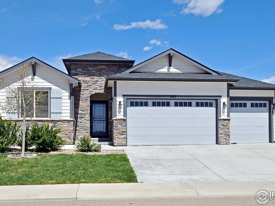 1st image of 845 Shirttail Peak Dr
