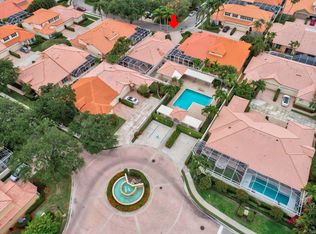 38 Monterey Pointe Dr, Palm Beach Gardens, FL 33418