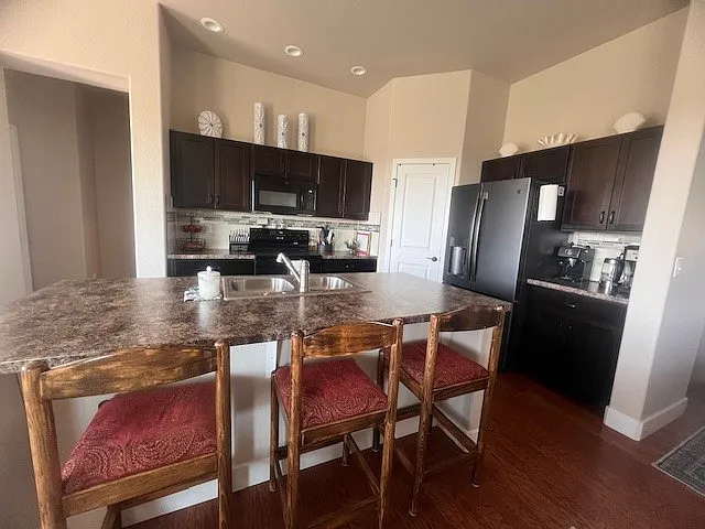 2487 Ravi St — Photo 12