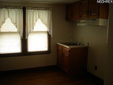 4th image of 5288 Mahoning Ave