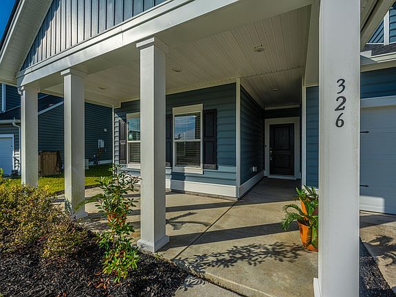 3rd image of 326 Garden Lily Ln