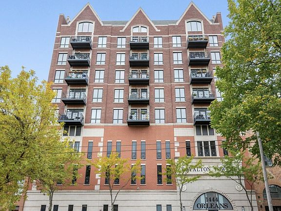 2nd image of 1444 N Orleans St APT 6H