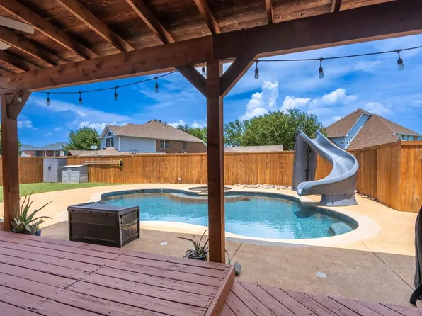 9114 Royal Burgess Dr, Rowlett, TX 75089