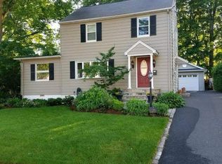 28 Garret Pl, Midland Park, NJ 07432