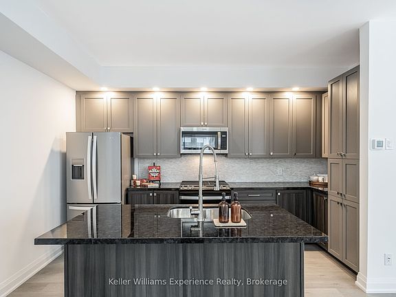 4th image of 24 Danielle Cres