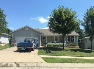 1609 N Jones Ct, Independence, MO 64056