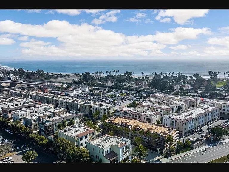 Doheny Way — Photo 15