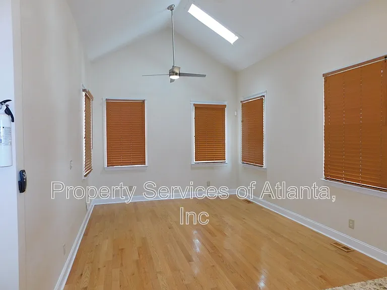 675 Grady Pl SW — Photo 23